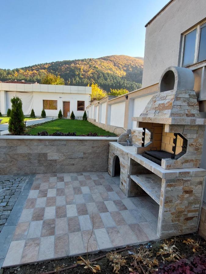 Stella Guesthouse ساباريفا بانيا المظهر الخارجي الصورة