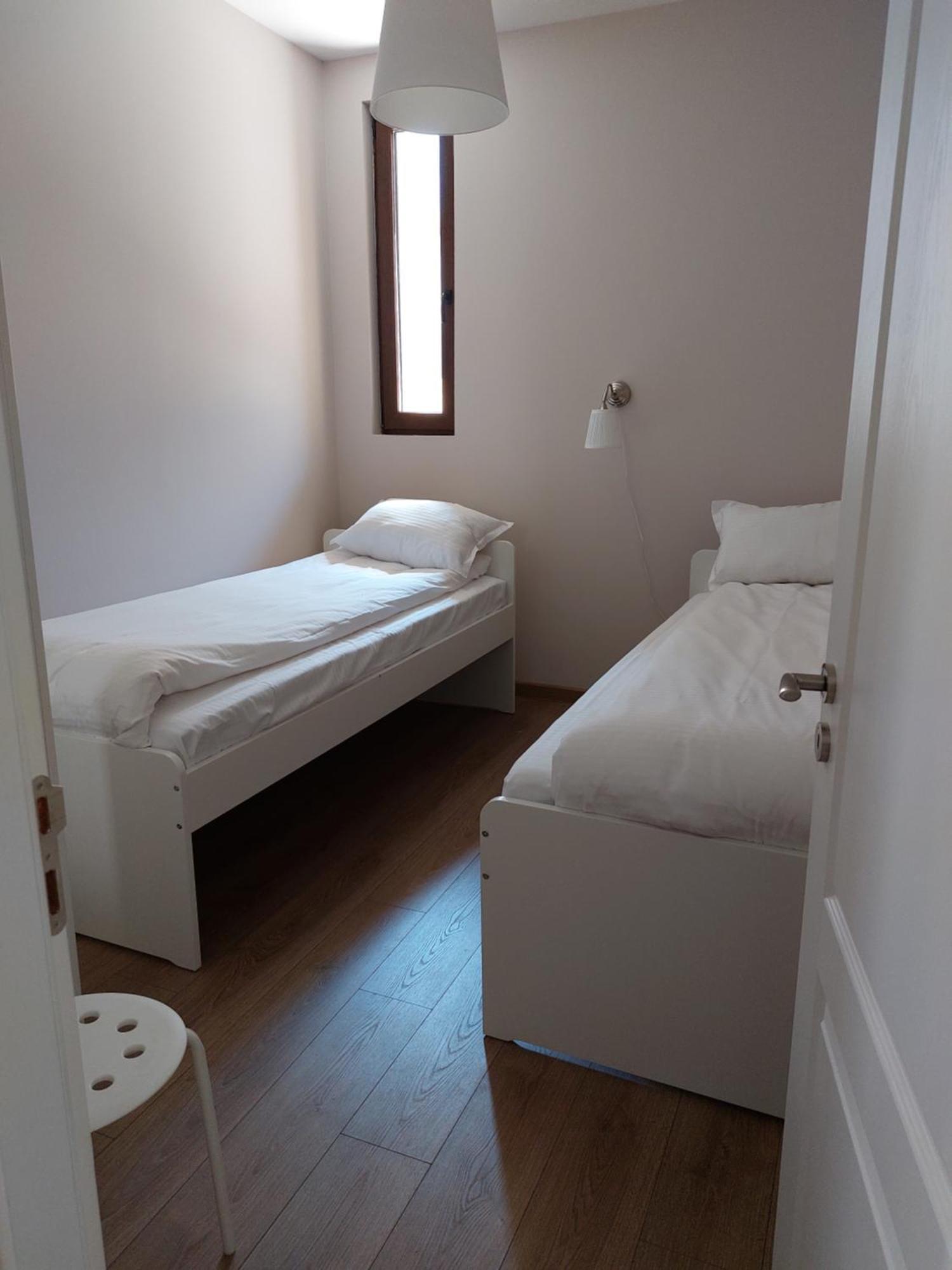 Stella Guesthouse ساباريفا بانيا الغرفة الصورة
